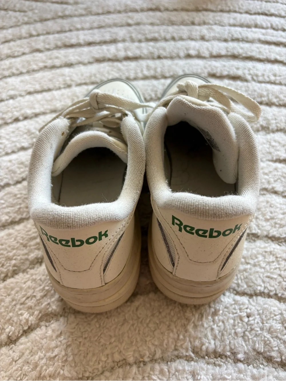 Reebok Classic Platform Leather Shoes in Off-White